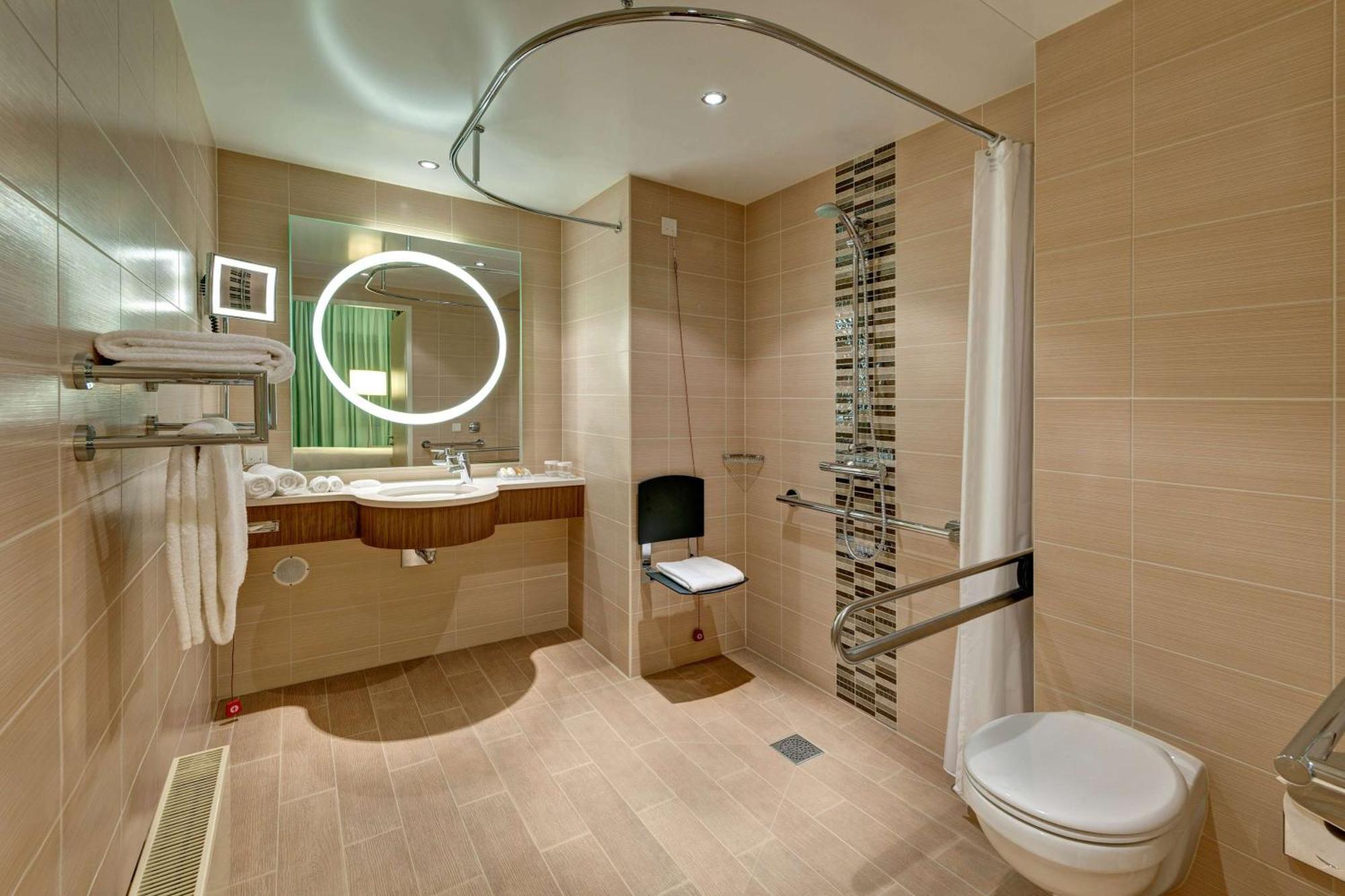Hotel Hilton Garden Frankfurt Airport 4*