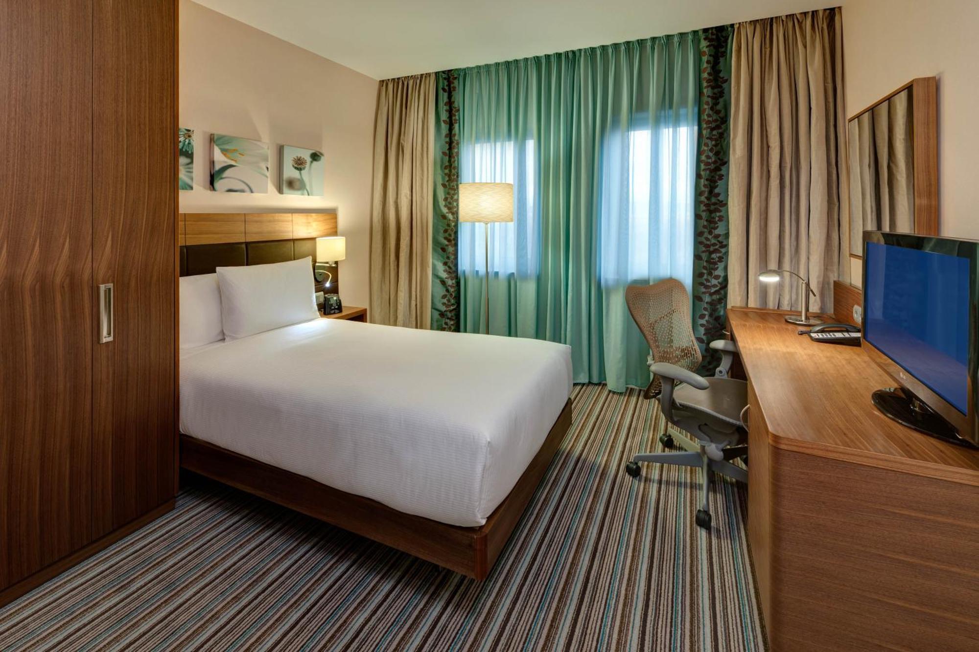 Hilton Garden Frankfurt Airport Hotel 4*