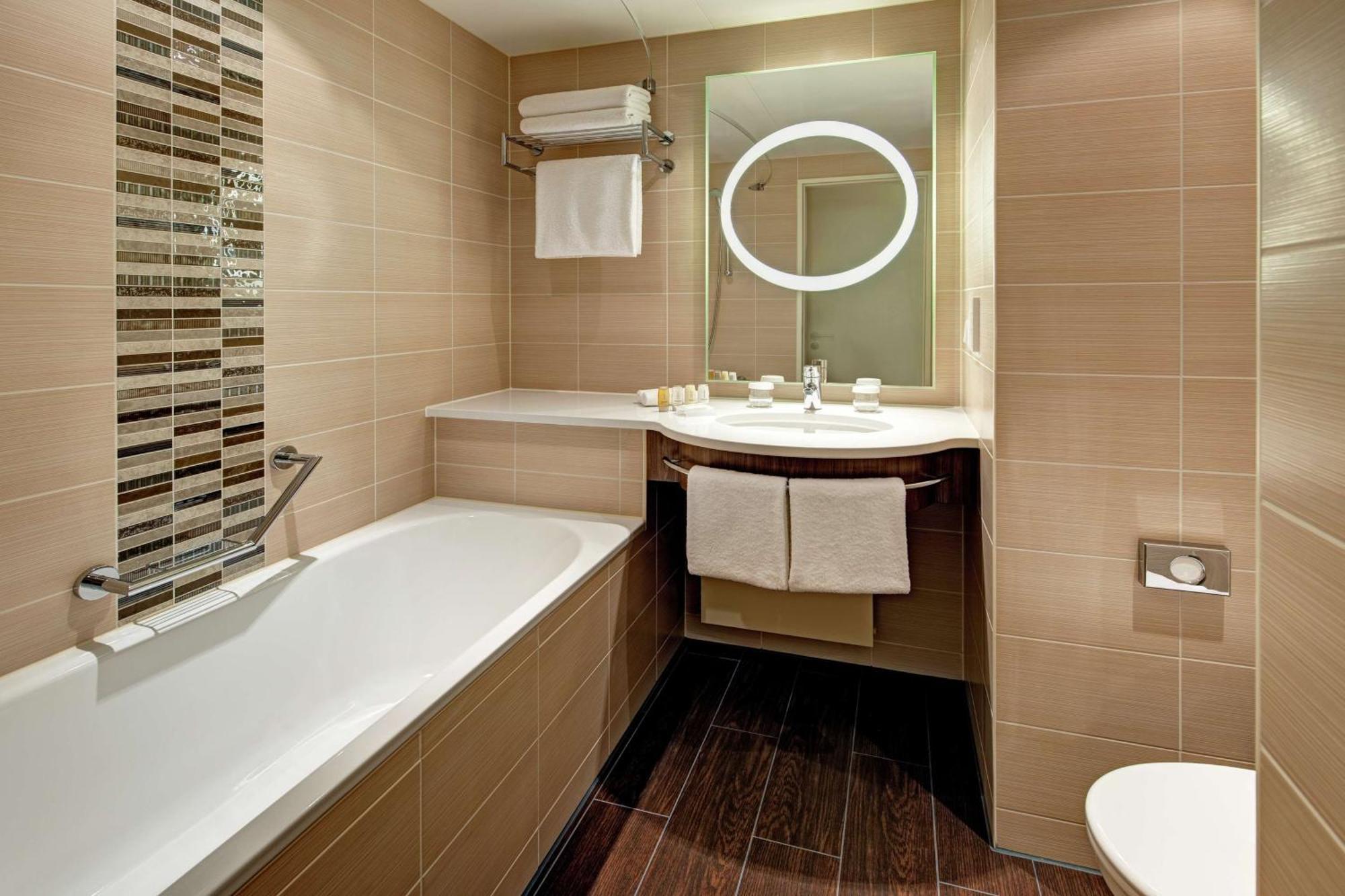 Hilton Garden Frankfurt Airport 4*